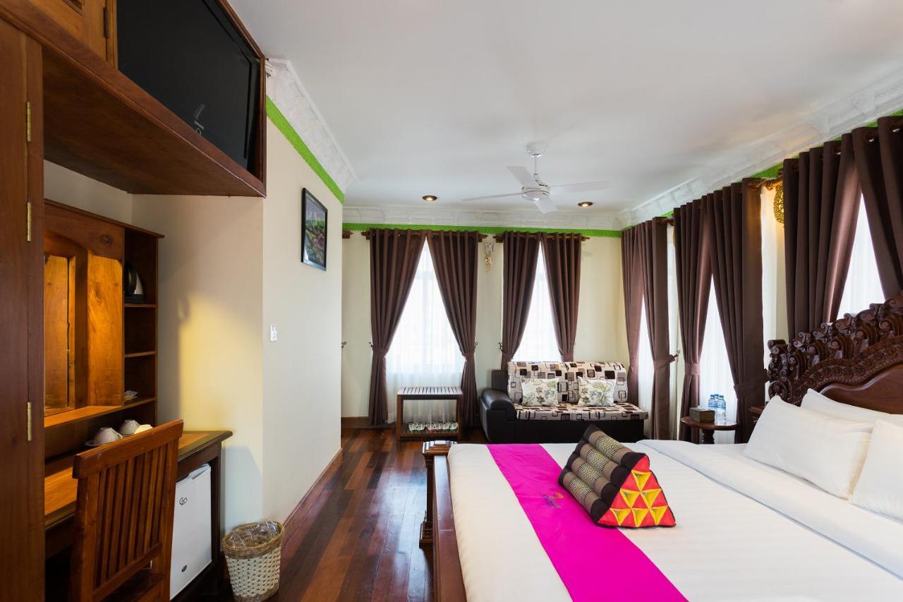 Okay Palace Hotel Phnom Penh Bagian luar foto