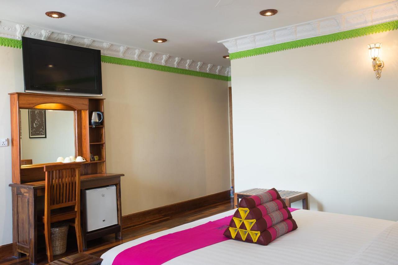 Okay Palace Hotel Phnom Penh Bagian luar foto