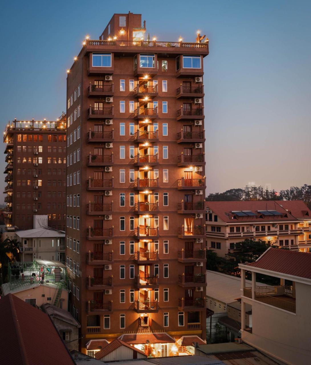 Okay Palace Hotel Phnom Penh Bagian luar foto